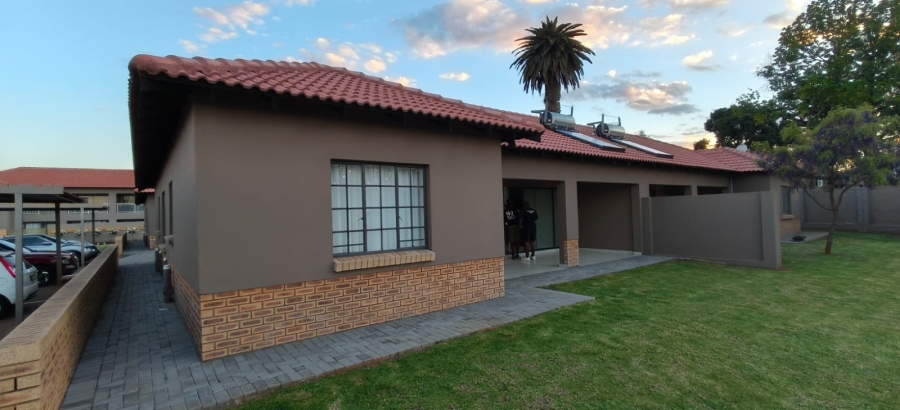 3 Bedroom Property for Sale in Waterkloof East North West